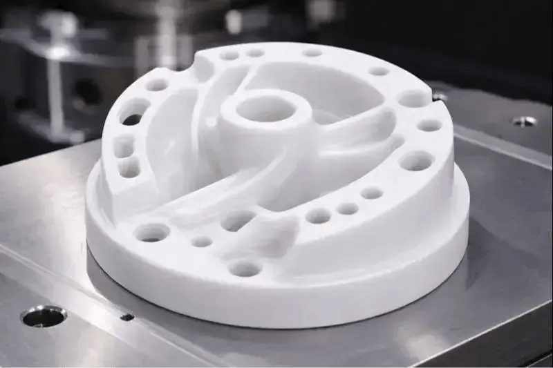 cutting-experts-Plastic-CNC-1-1